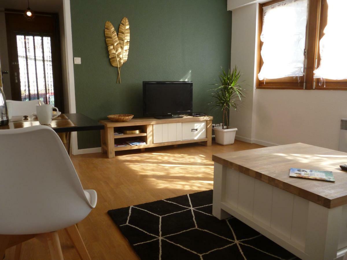 4 Clarence App Avec Parking Hyper Centre Thonon Apartment Exterior photo